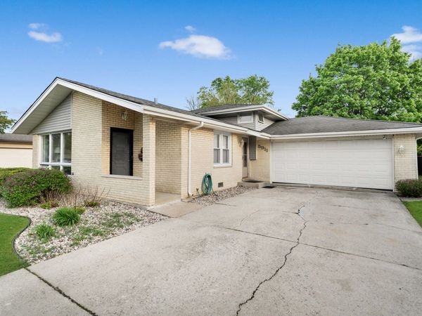 5911 W 125th Place , Alsip, IL 60803