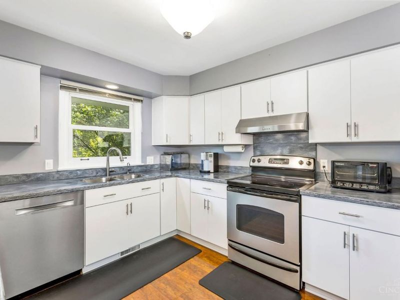 1221 Tollgate Drive, Oxford, OH 45056 Photo 4