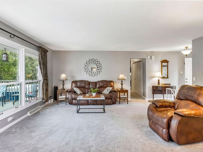 1221 Tollgate Drive, Oxford, OH 45056 Photo 8