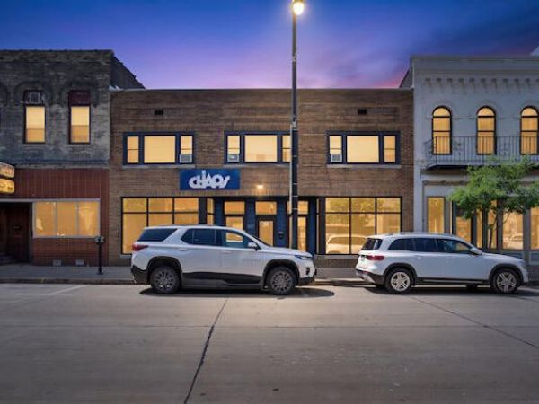 607 6th St, Racine, WI 53403