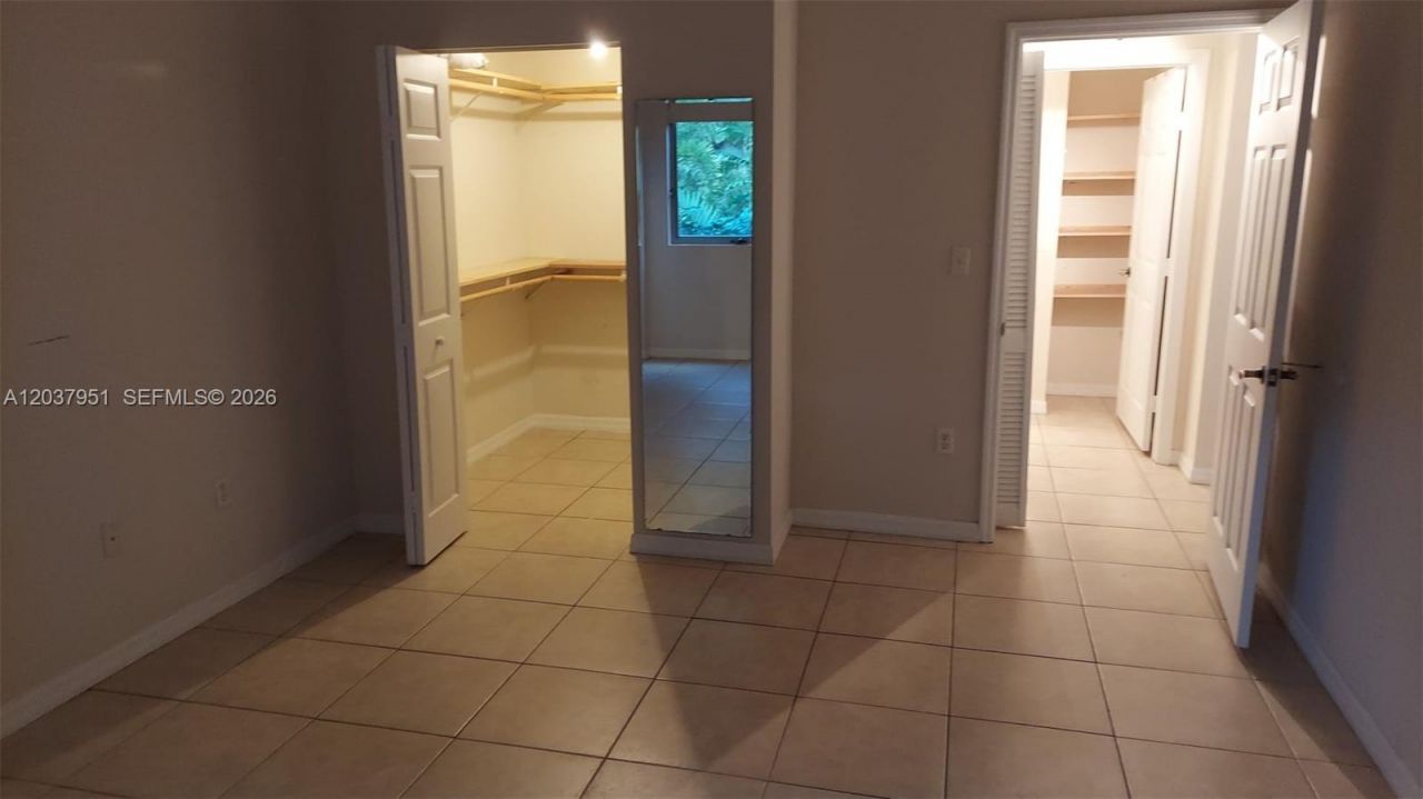 2630 SW 28th St , Unit 14, Miami, FL 33133 Photo