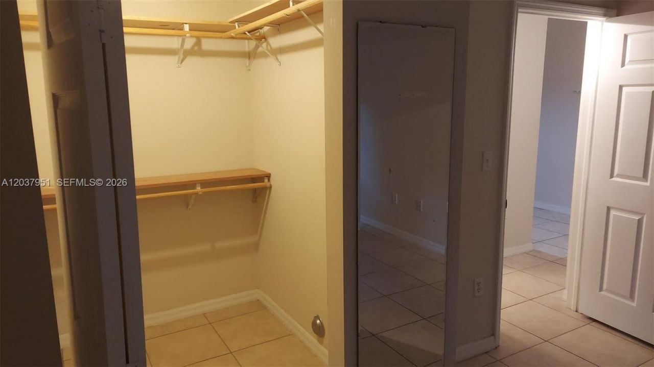 2630 SW 28th St , Unit 14, Miami, FL 33133 Photo