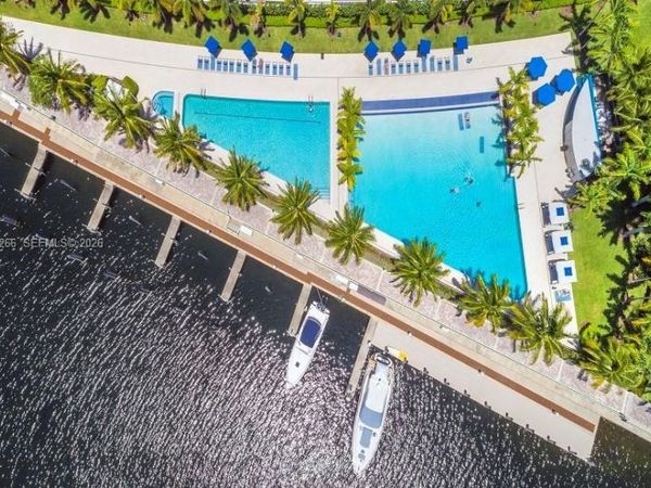 2950 NE 188th St , Unit 108, Aventura, FL 33180