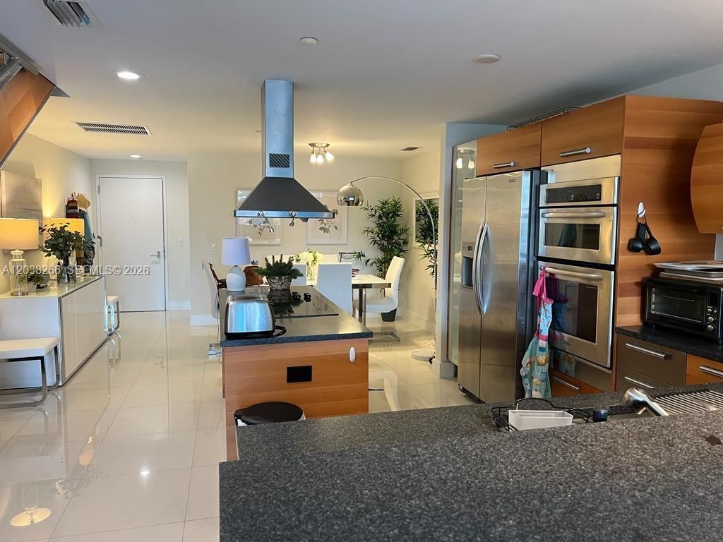 2950 NE 188th St , Unit 108, Aventura, FL 33180 Photo