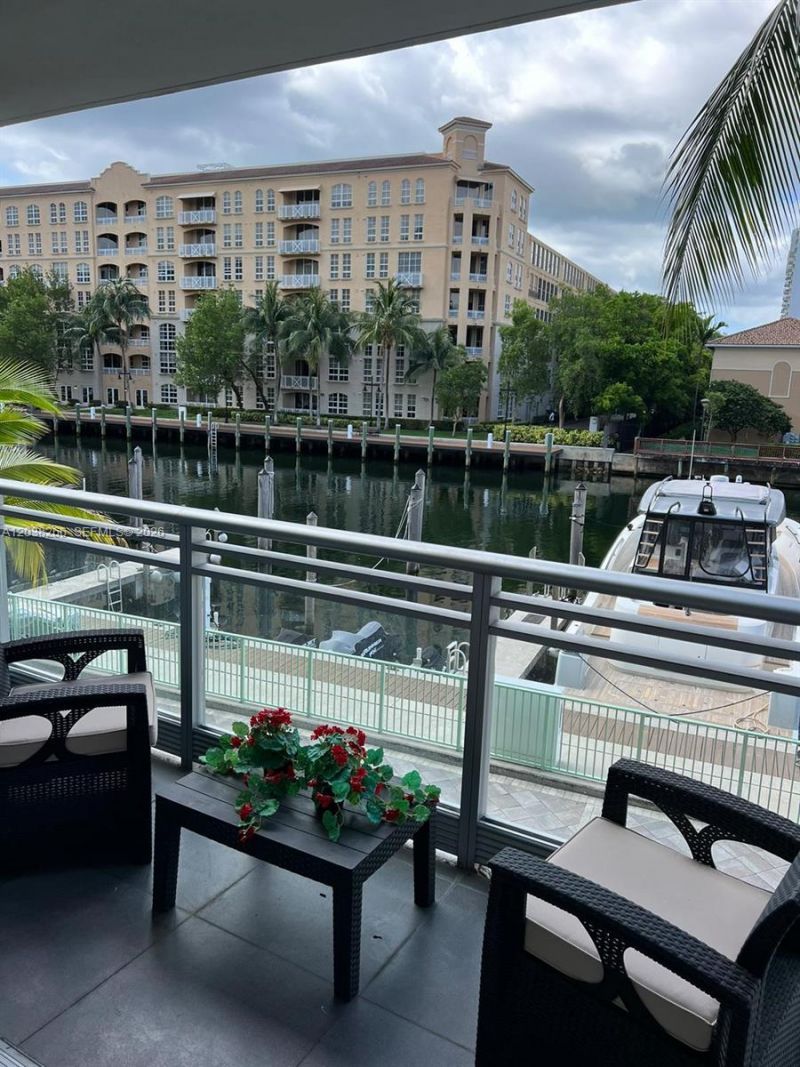 2950 NE 188th St , Unit 108, Aventura, FL 33180 Photo