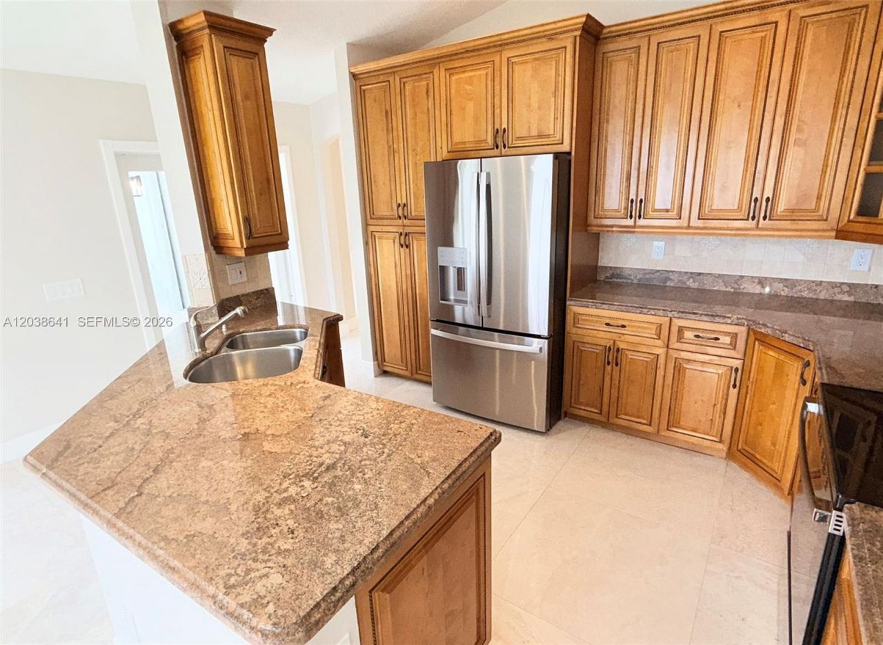 1212 Falls Blvd, Weston, FL 33327 Photo