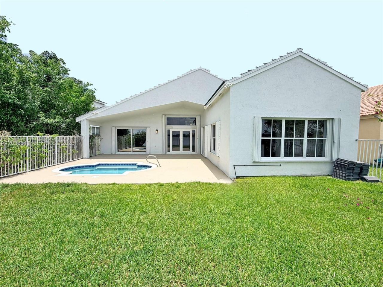 1212 Falls Blvd, Weston, FL 33327 Photo