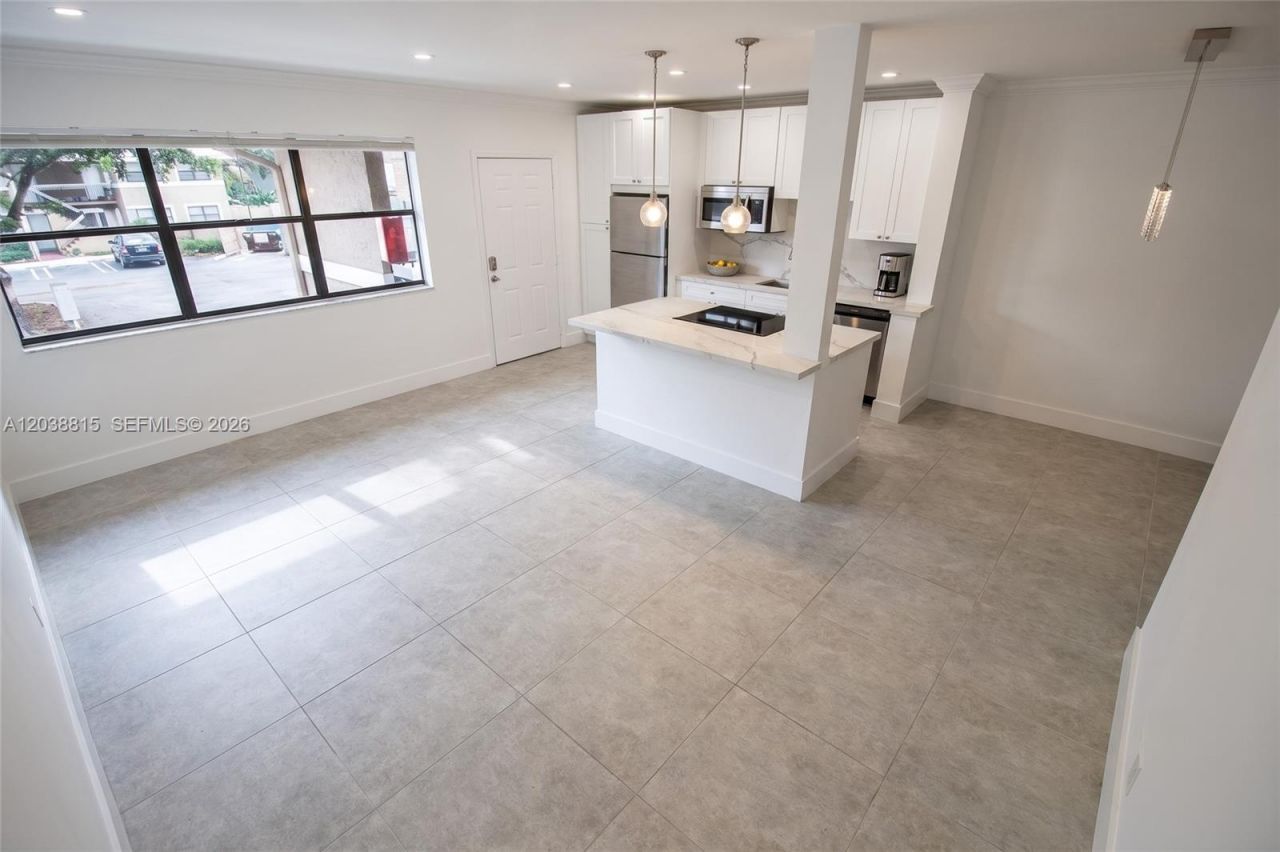 11576 NW 42nd St, Unit 11576, Coral Springs, FL 33065 Photo