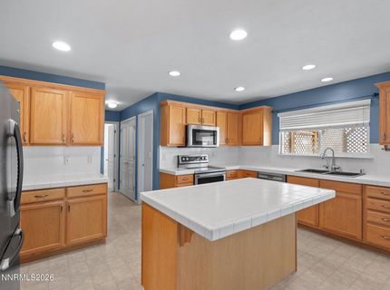 1358 White Bluffs Circle, Fernley, NV 89408 Photo