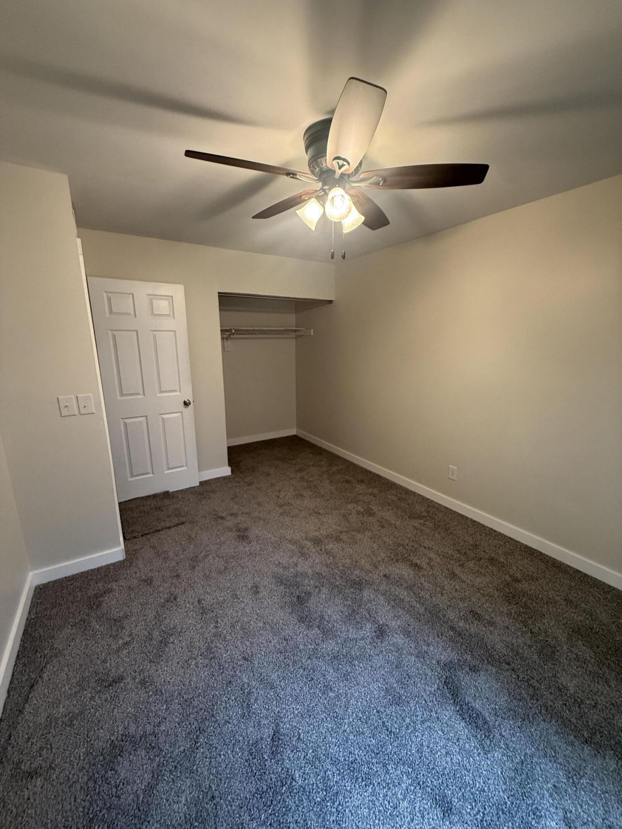 300 Macgregor Drive Photo 9