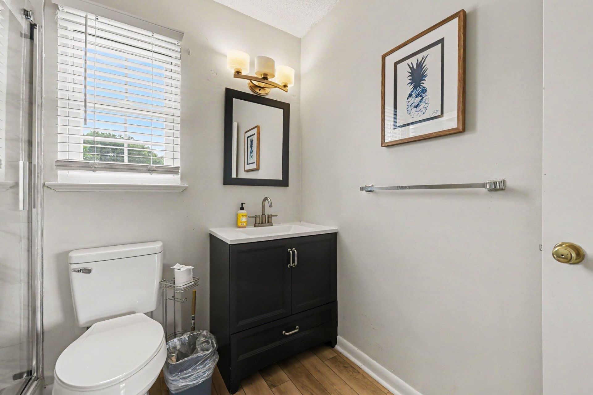874 Colony Photo 15