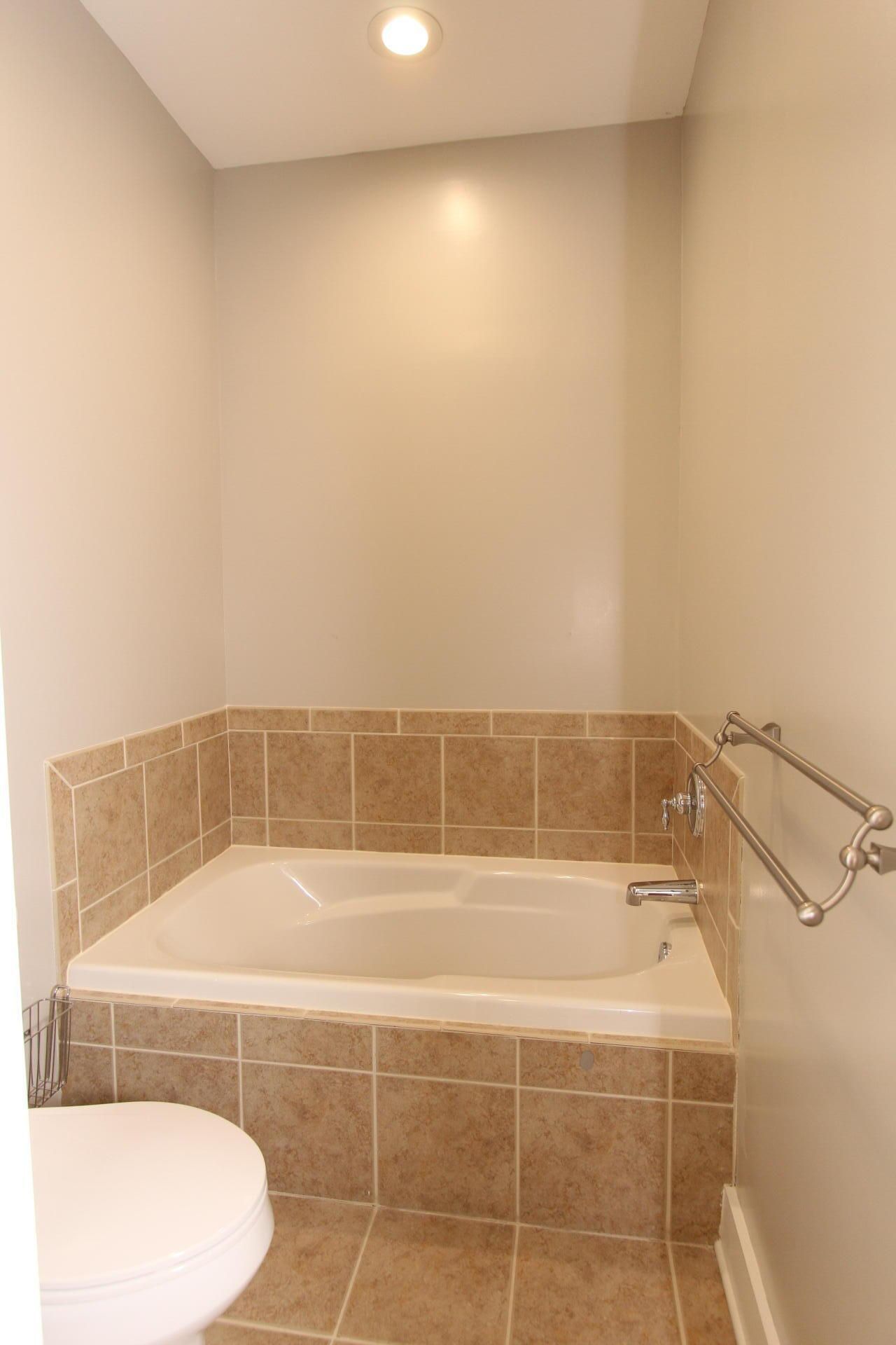 1802 Hopeman Lane Photo 20