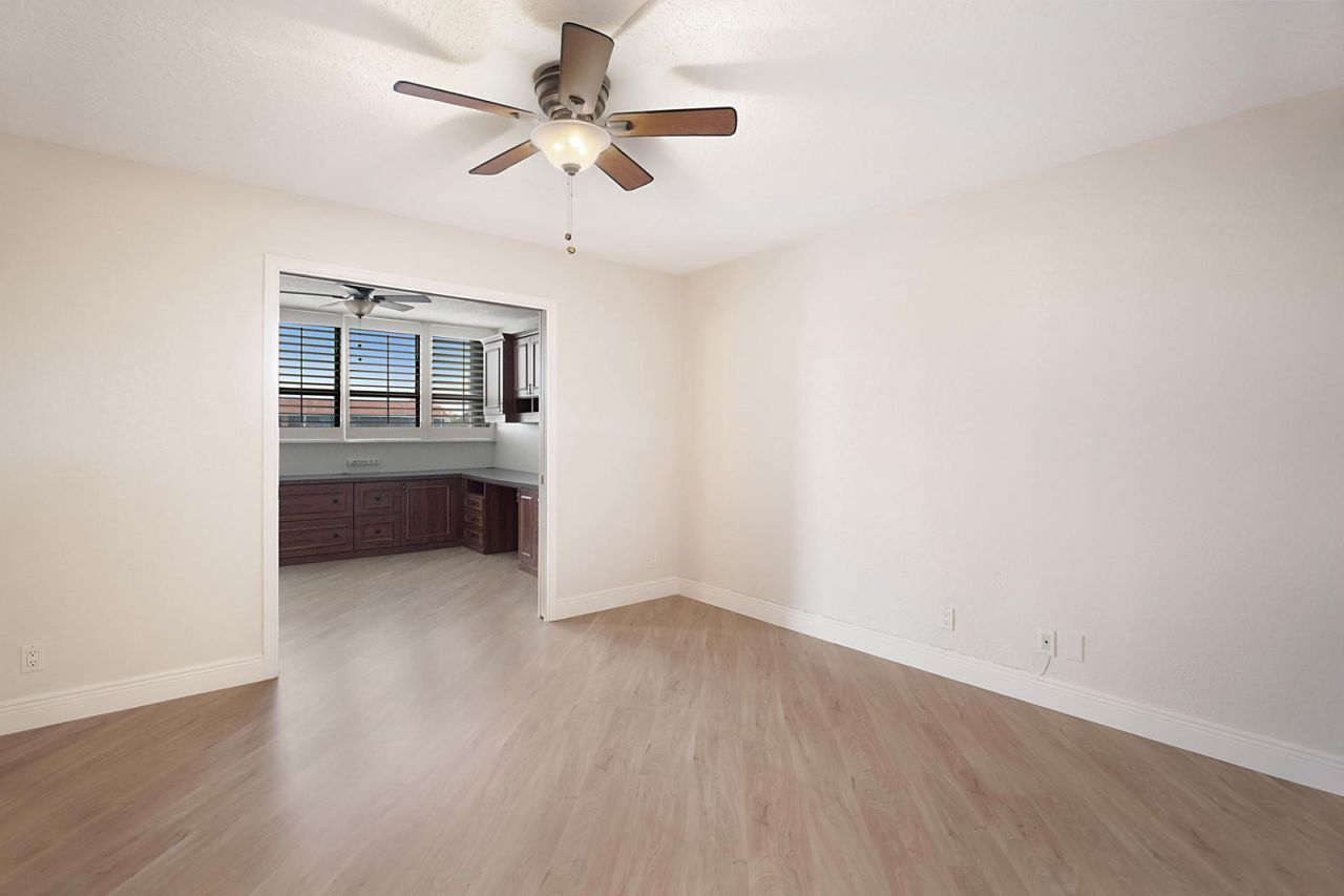 800 Jeffery Street, Unit 409, Boca Raton, FL 33487 Photo