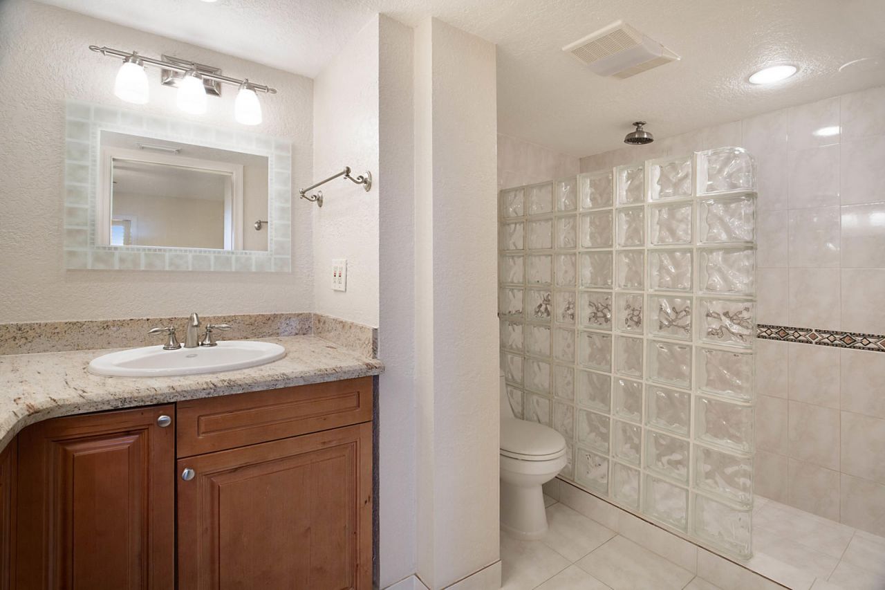 800 Jeffery Street, Unit 409, Boca Raton, FL 33487 Photo