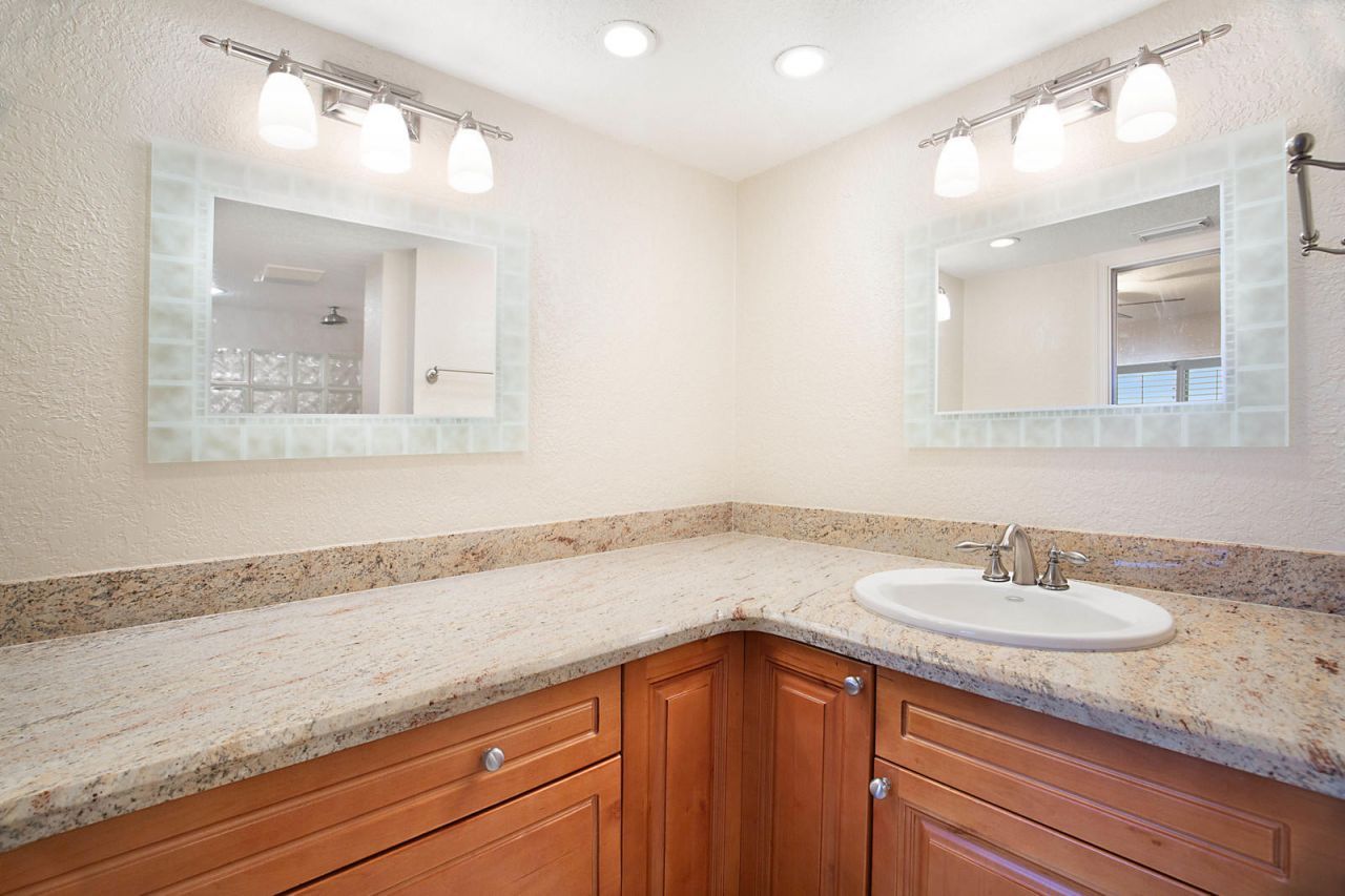 800 Jeffery Street, Unit 409, Boca Raton, FL 33487 Photo