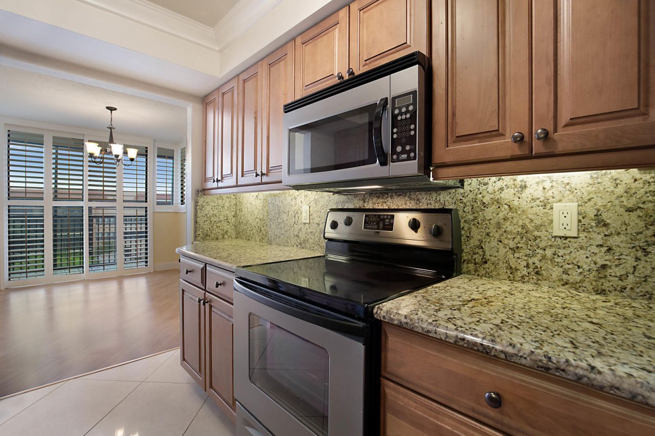800 Jeffery Street, Unit 409, Boca Raton, FL 33487 Photo