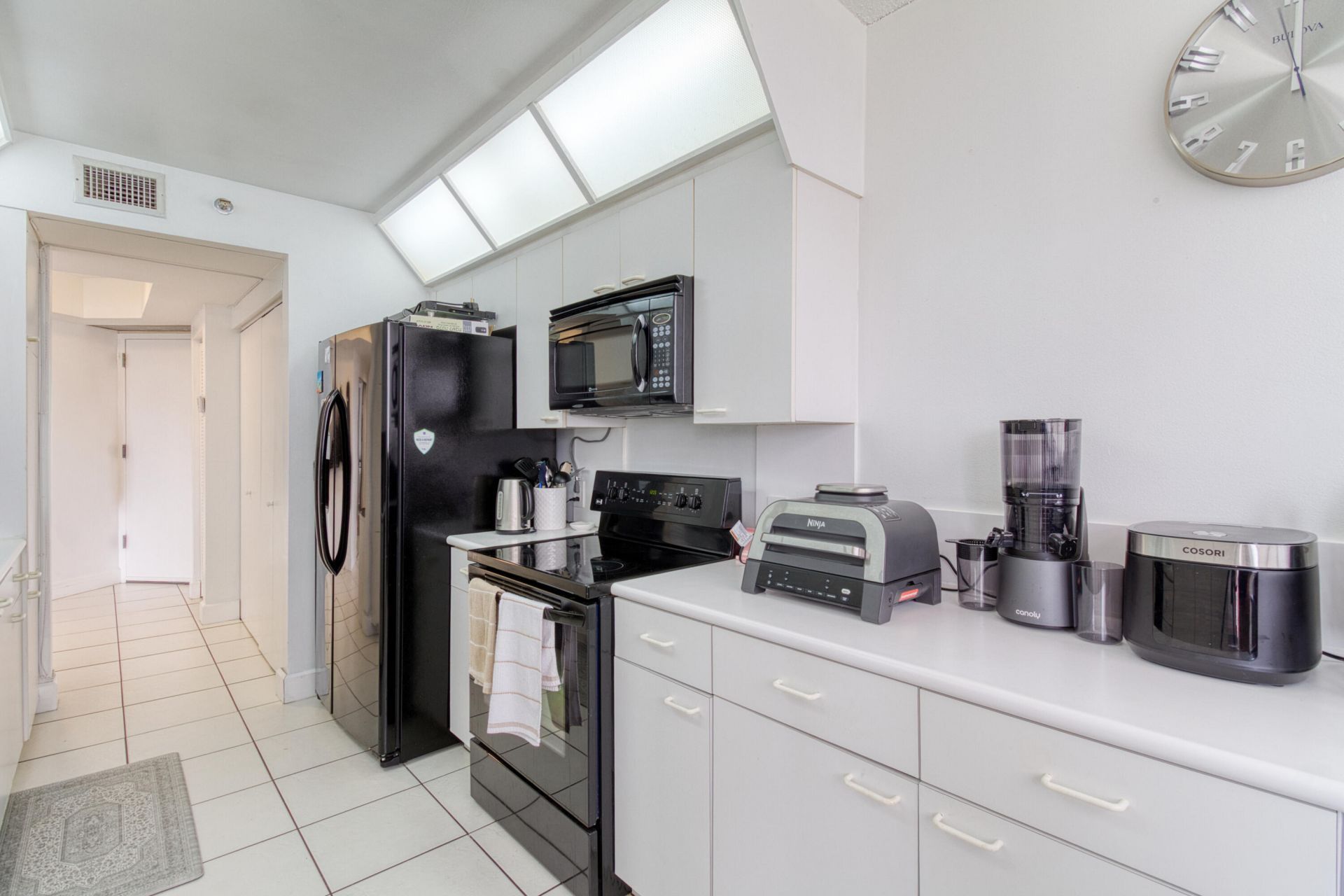 20185 E Country Club Drive, Unit 2006, Miami, FL 33180 Photo