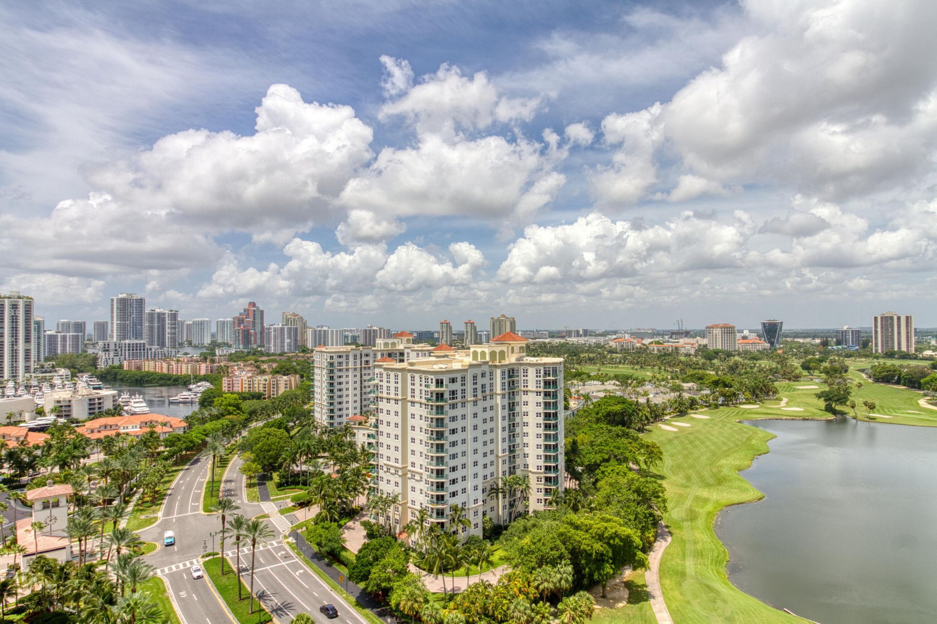 20185 E Country Club Drive, Unit 2006, Miami, FL 33180 Photo