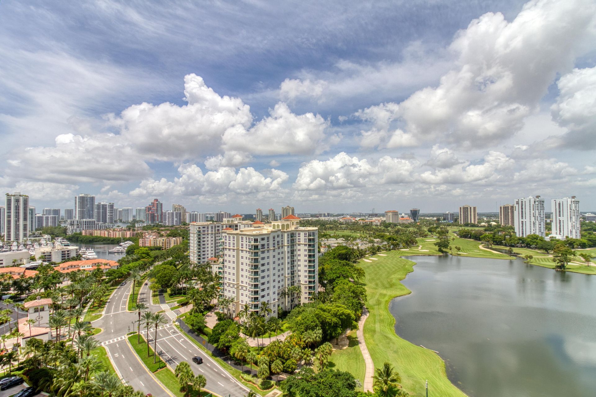 20185 E Country Club Drive, Unit 2006, Miami, FL 33180 Photo