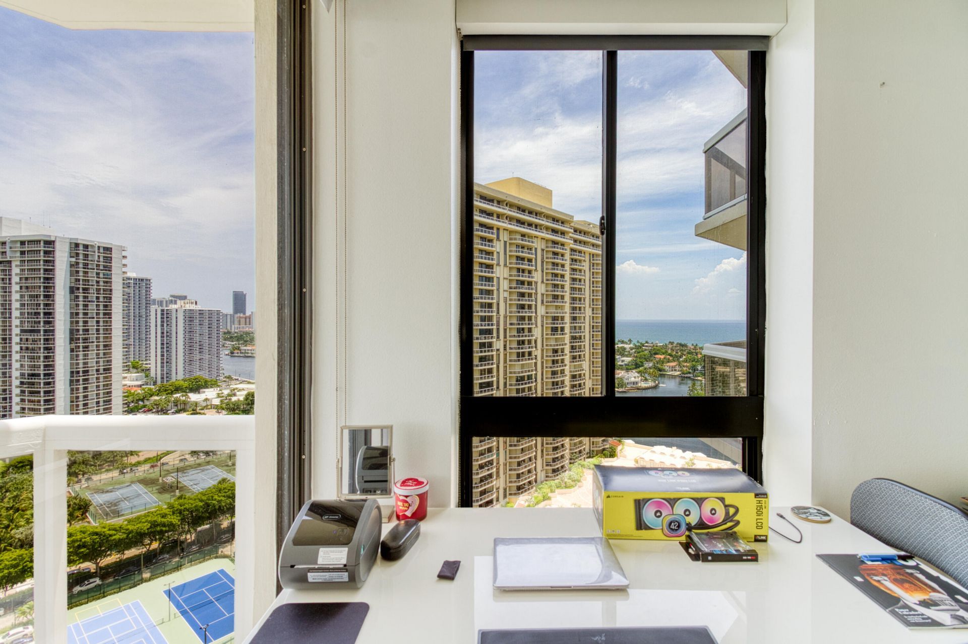 20185 E Country Club Drive, Unit 2006, Miami, FL 33180 Photo