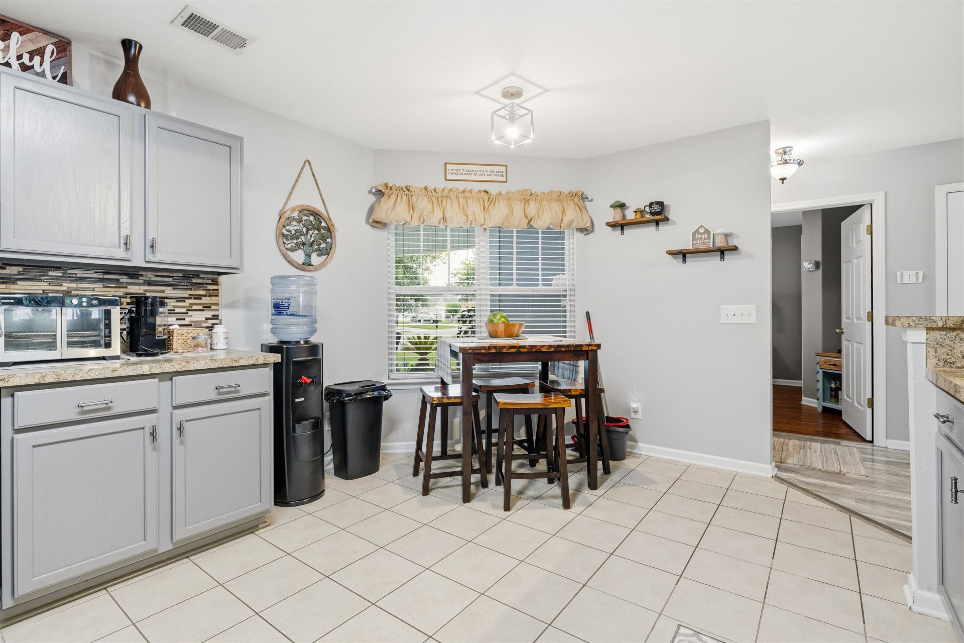985 Bonita Loop Photo 13