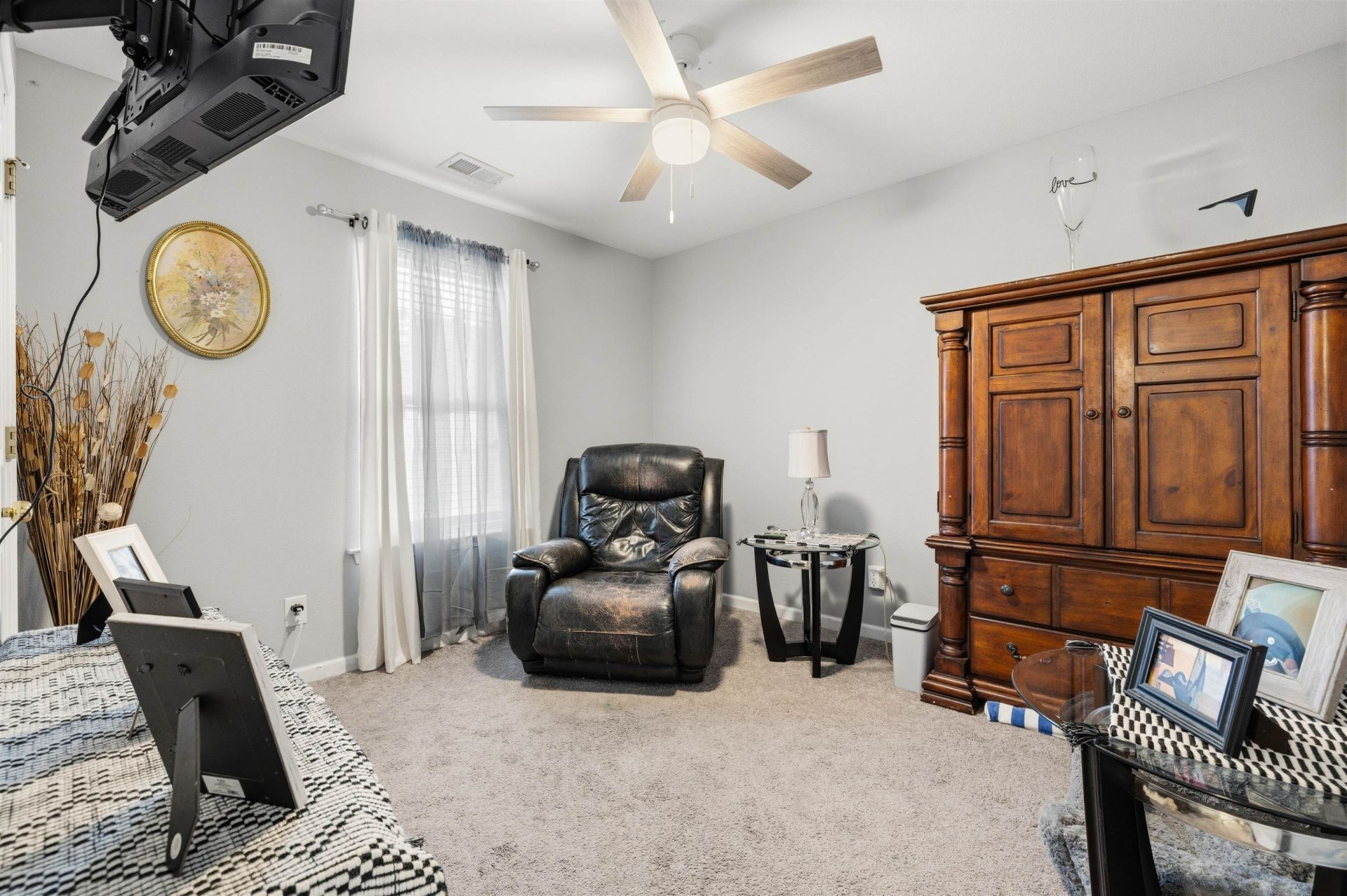 985 Bonita Loop Photo 28