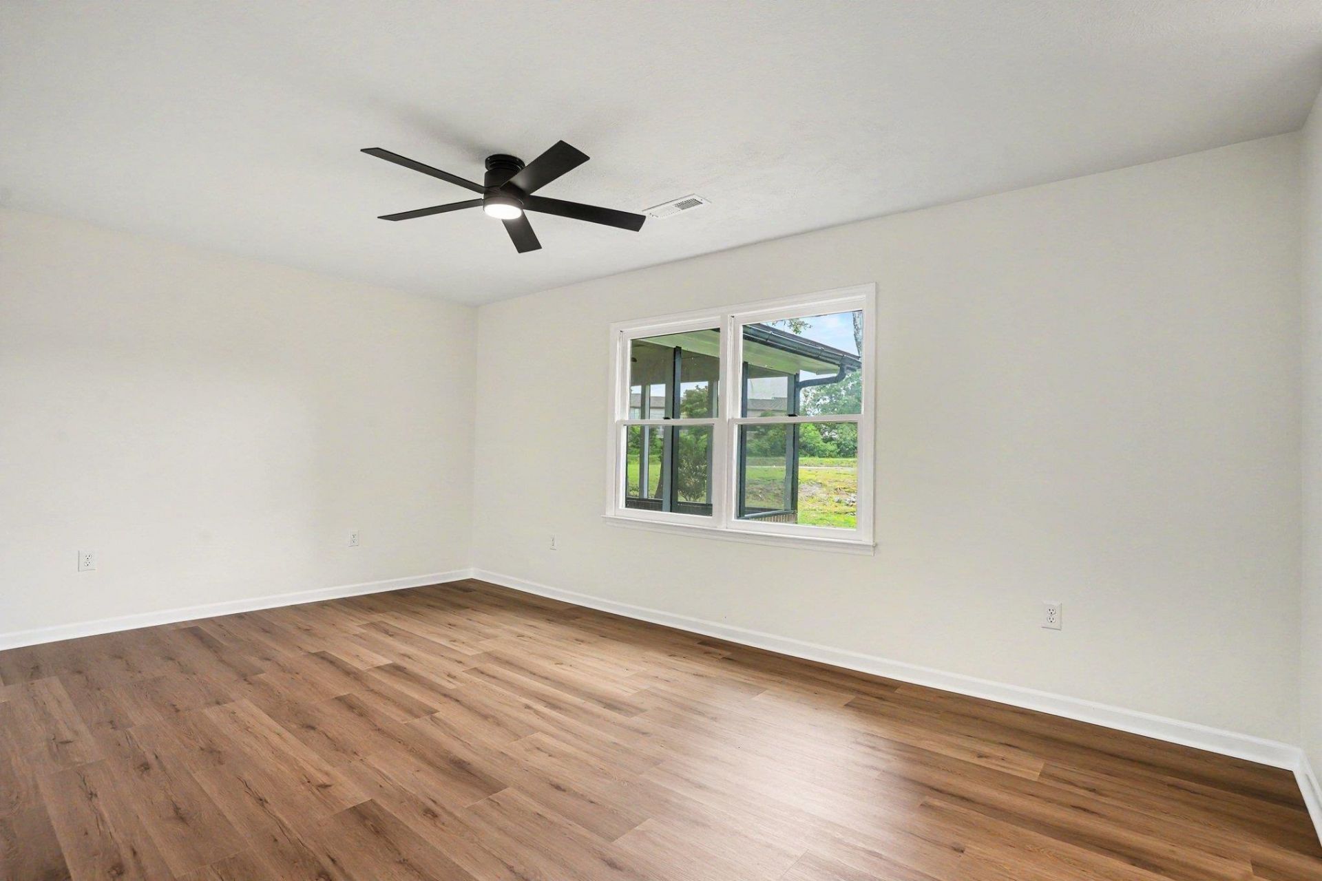 903 Plantation Dr. Photo 10