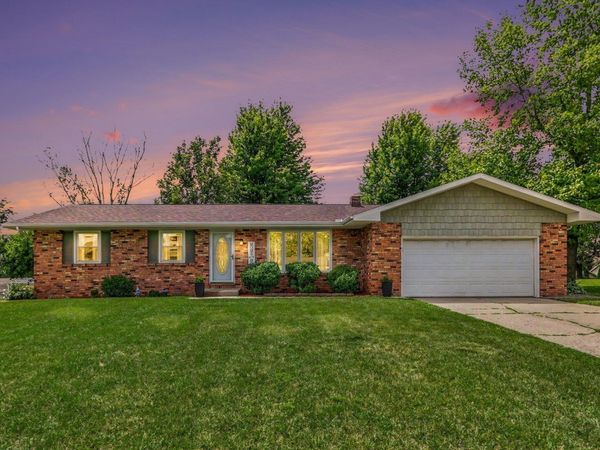 515 Sunset Lane, Middlebury, IN 46540