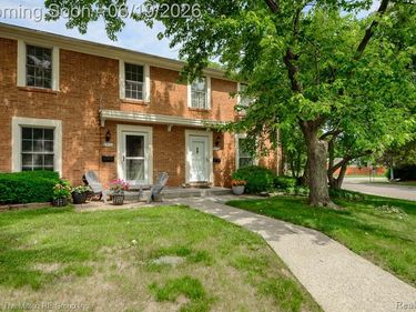6908 W New Providence Way W, CANTON, MI 48187