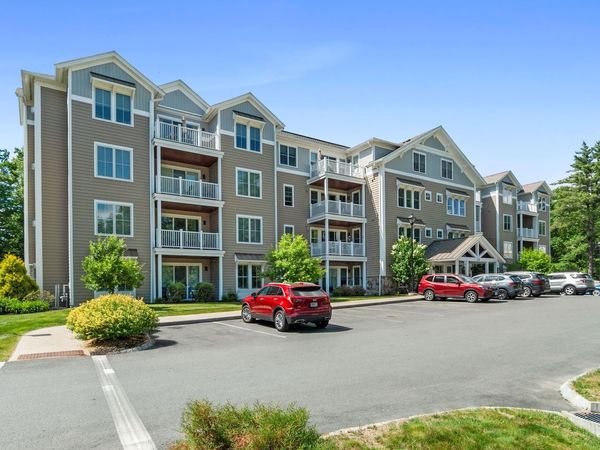 24 Willey Creek Road, Unit 203, Exeter, NH 03833