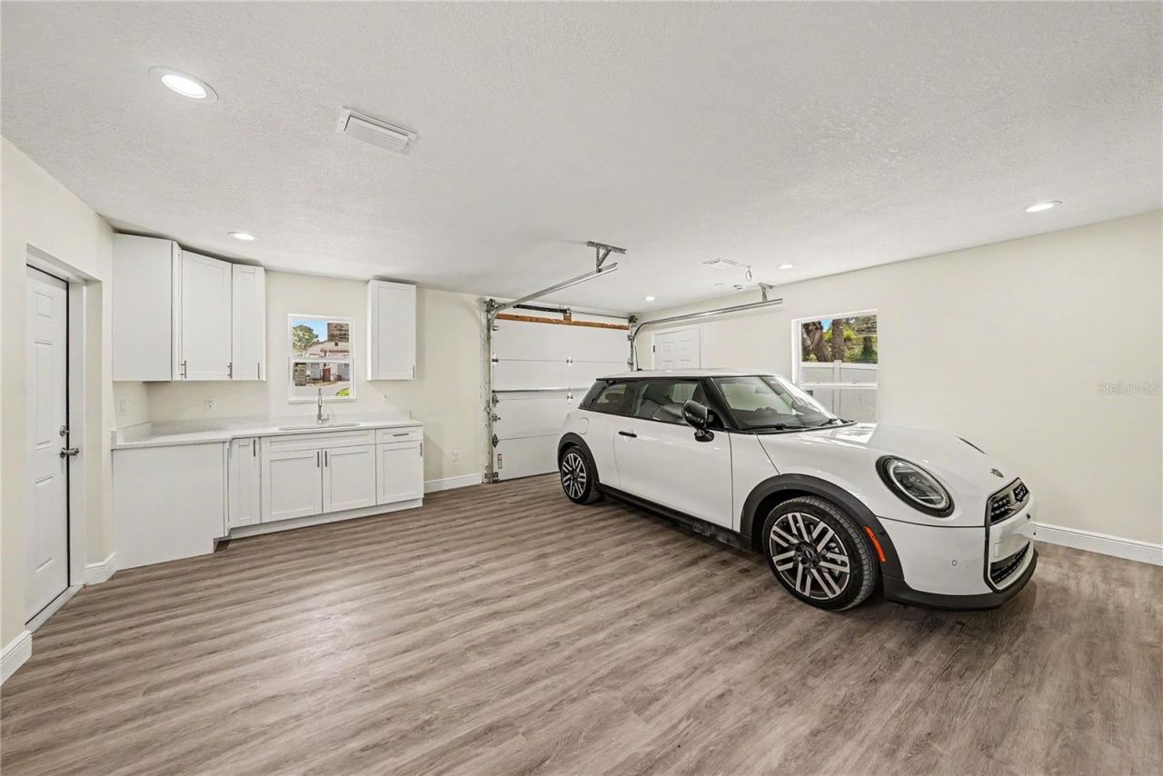 701 E Hollywood Street, Tampa, FL 33604 Photo