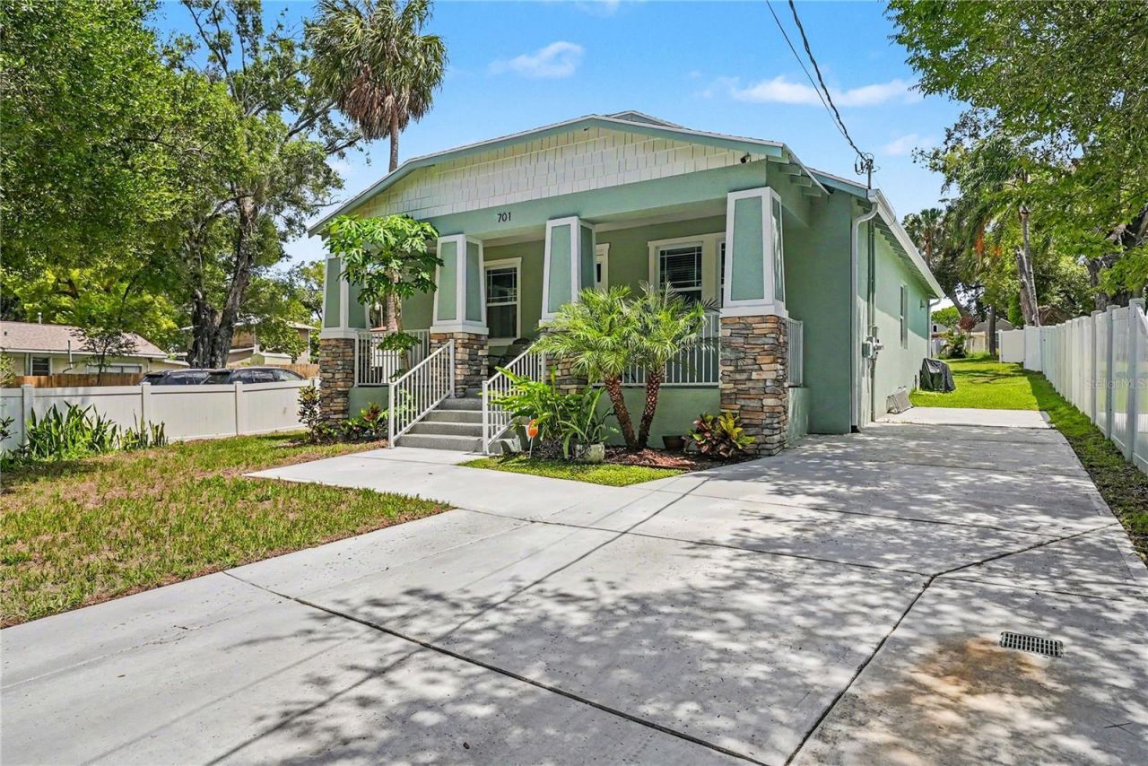701 E Hollywood Street, Tampa, FL 33604 Photo