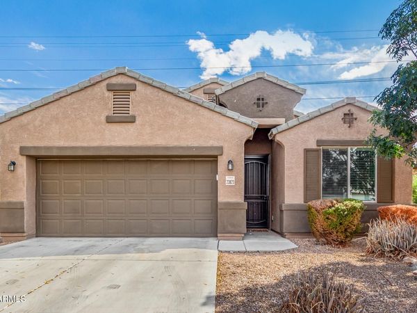 23823 W MAGNOLIA Drive, Buckeye, AZ 85326