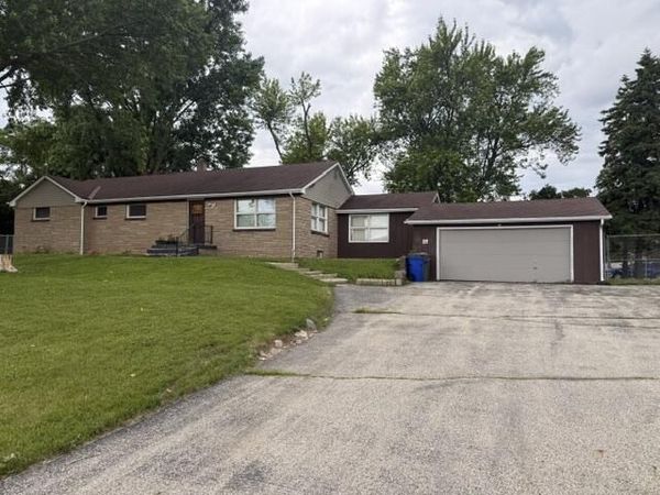 W191S7509 Richdorf Dr, Muskego, WI 53150