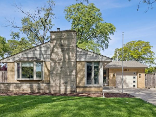 258 S Boyd Avenue , Elmhurst, IL 60126