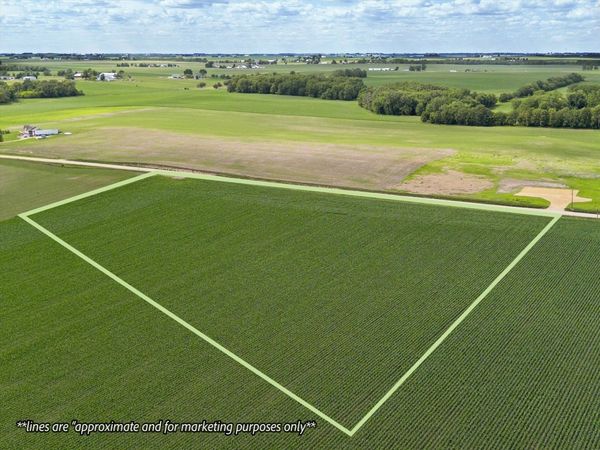 0000 270th Street , Dewitt, IA 52742