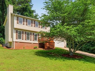 3860 Maple Wood Trail, Buford, GA 30518