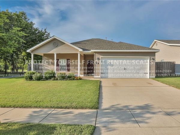 4400 W Serviceberry Drive, Fayetteville, AR 72704