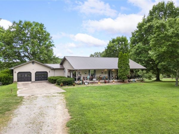 185 Lucky Lane , Harrison, AR 72601