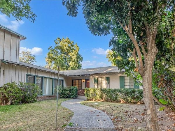 154 S Lima Street, Sierra Madre, CA 91024