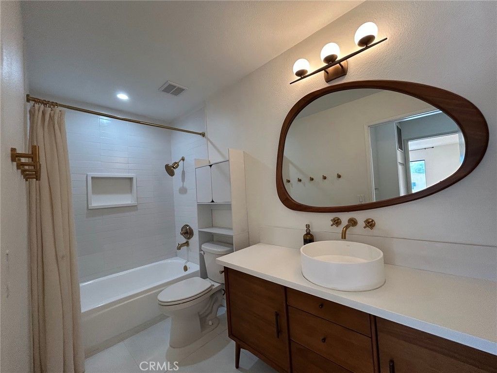 5036 Echo Street, Unit 201, Los Angeles, CA 90042 Main Photo