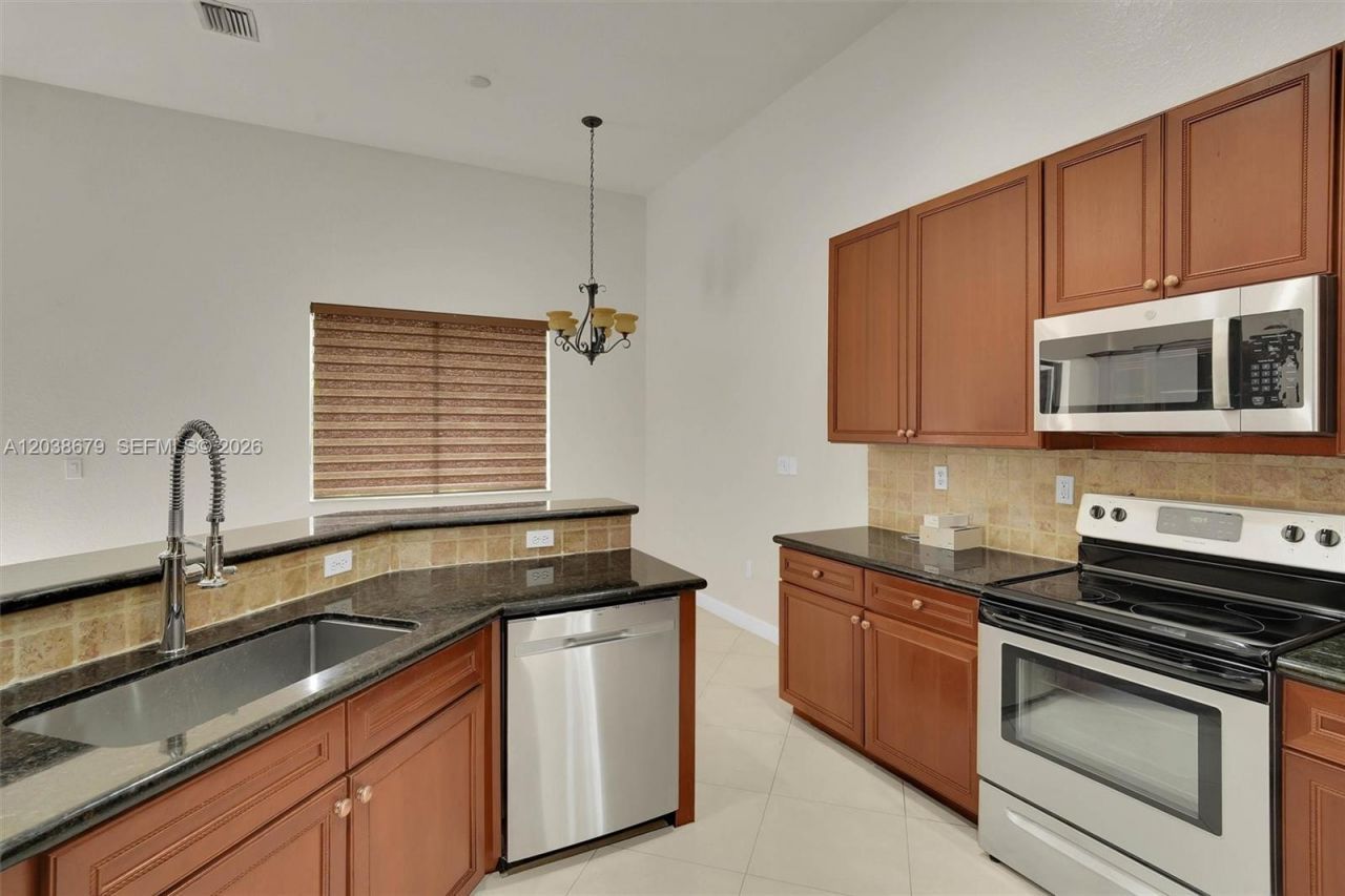 18861 SW 77th Ct , Cutler Bay, FL 33157 Photo