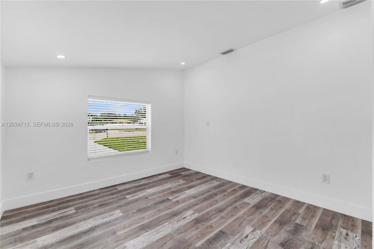 2600 NW 108th St, Unit 2, Miami, FL 33167 Photo