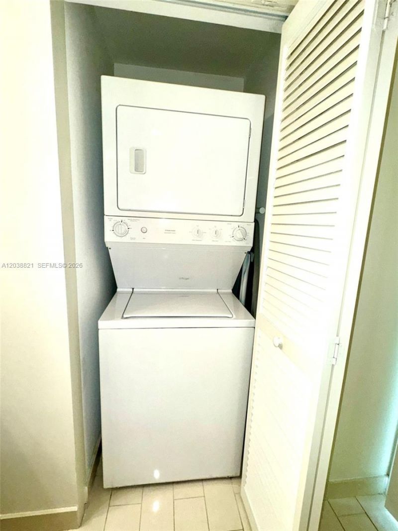 79 SW 12th St, Unit 3509-S, Miami, FL 33130 Photo