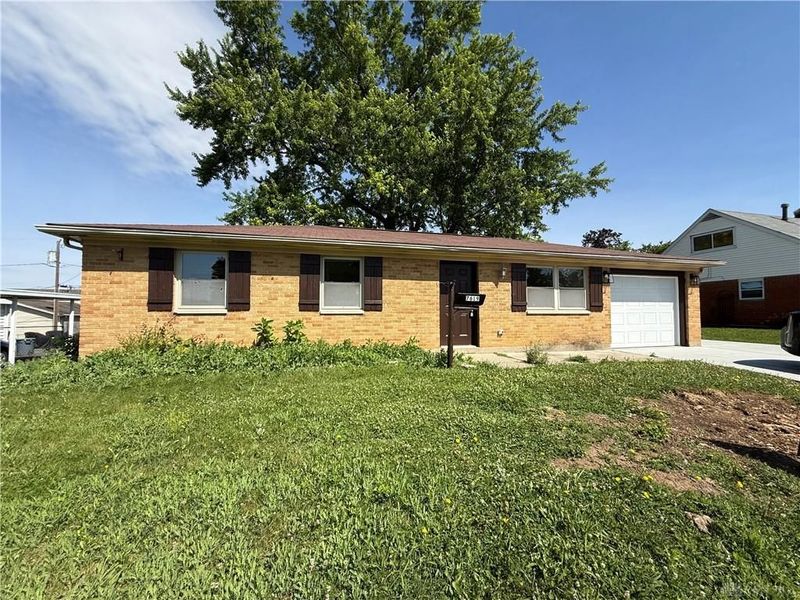 7619 Bassett Drive, Huber Heights, OH 45424 Photo 9