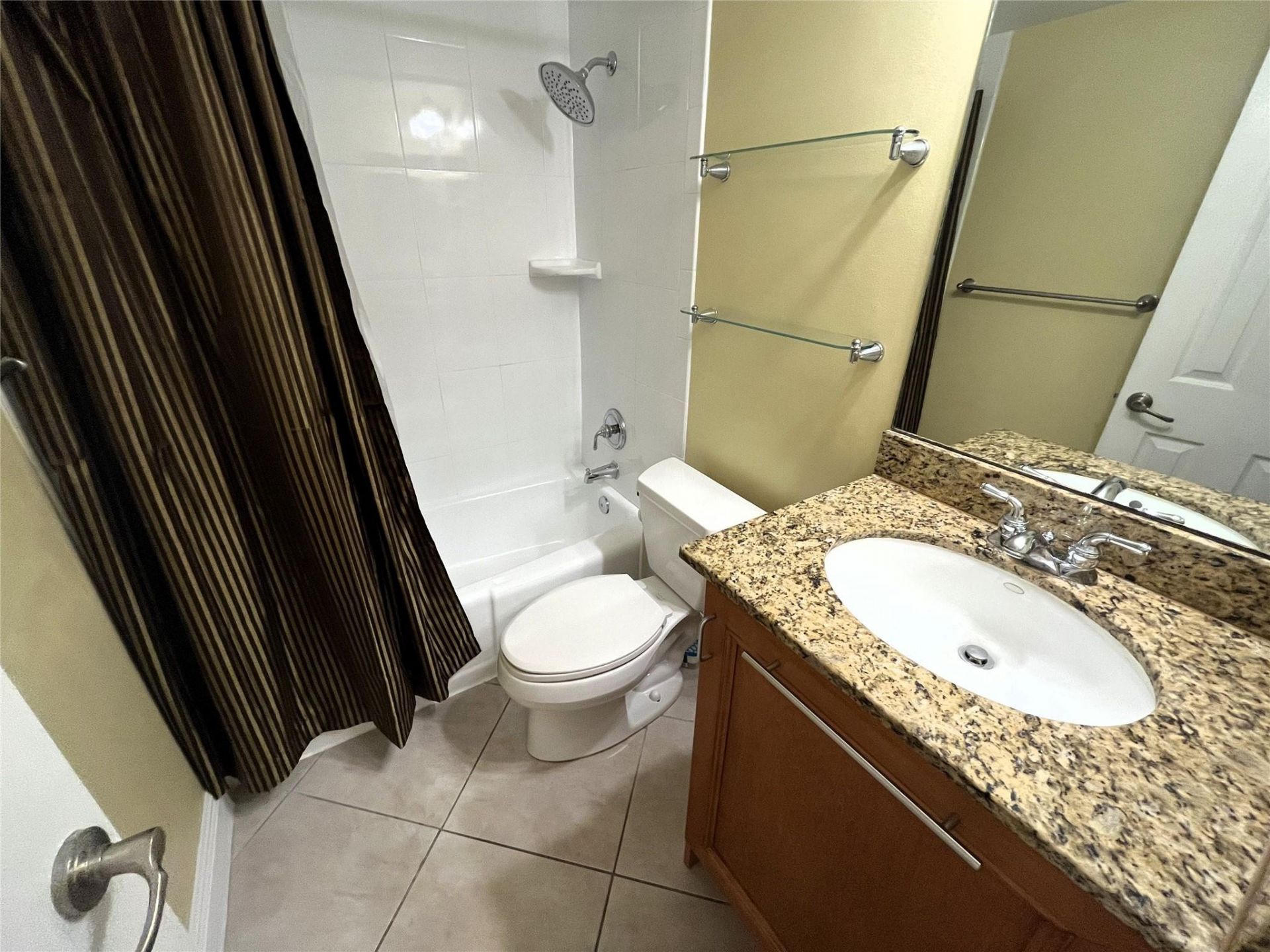 1460 NE 18th Street, Unit 104, Fort Lauderdale, FL 33305 Photo