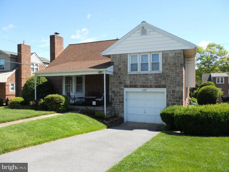 223 Mayer Street, Reading, PA 19606 Main Photo