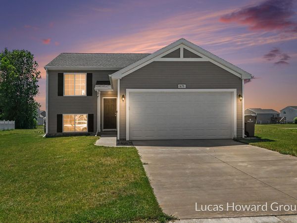 1678 Harper Grove Lane, Vicksburg, MI 49097