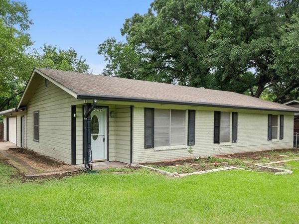 2322 W 1st Avenue, Corsicana, TX 75110