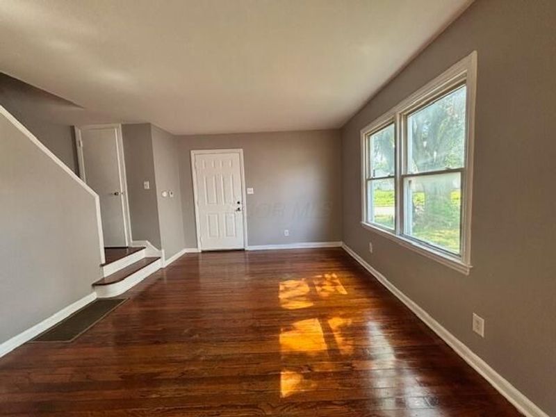 1324 E 25th Avenue , Columbus, OH 43211 Photo 3